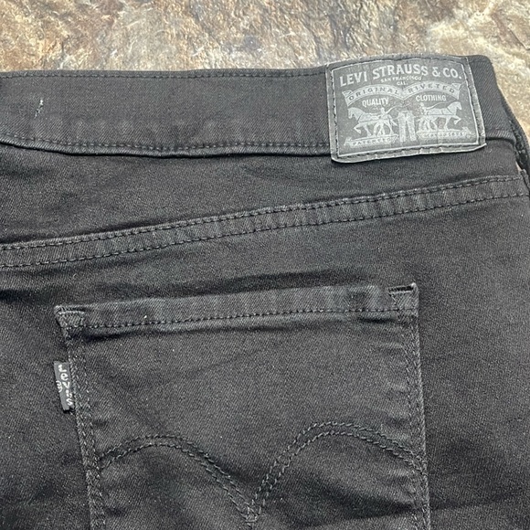 Levi 315 Bootcut Jean - Picture 2 of 5